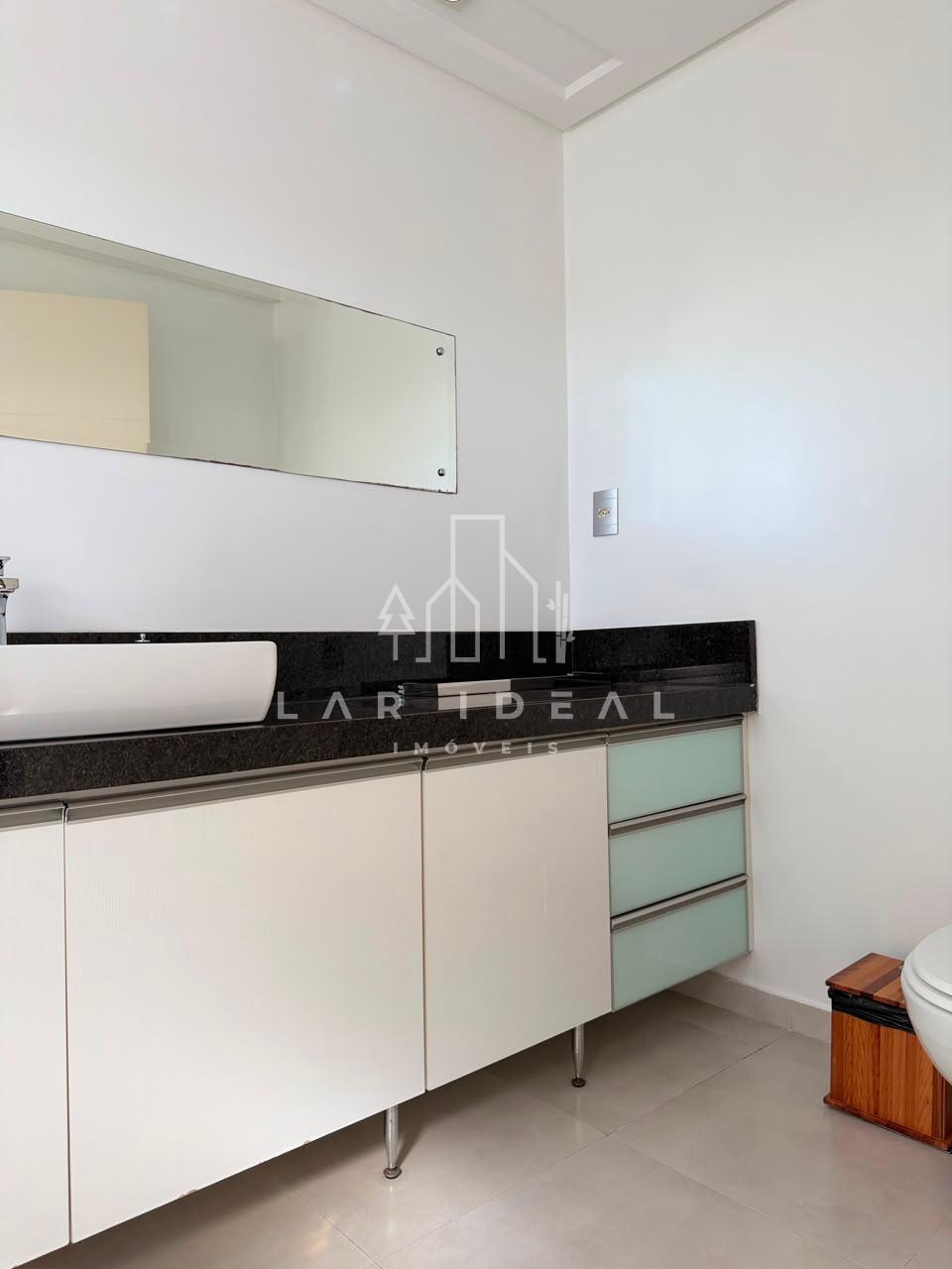 Apartamento Semimobiliado à venda no Edificio Maison Classic