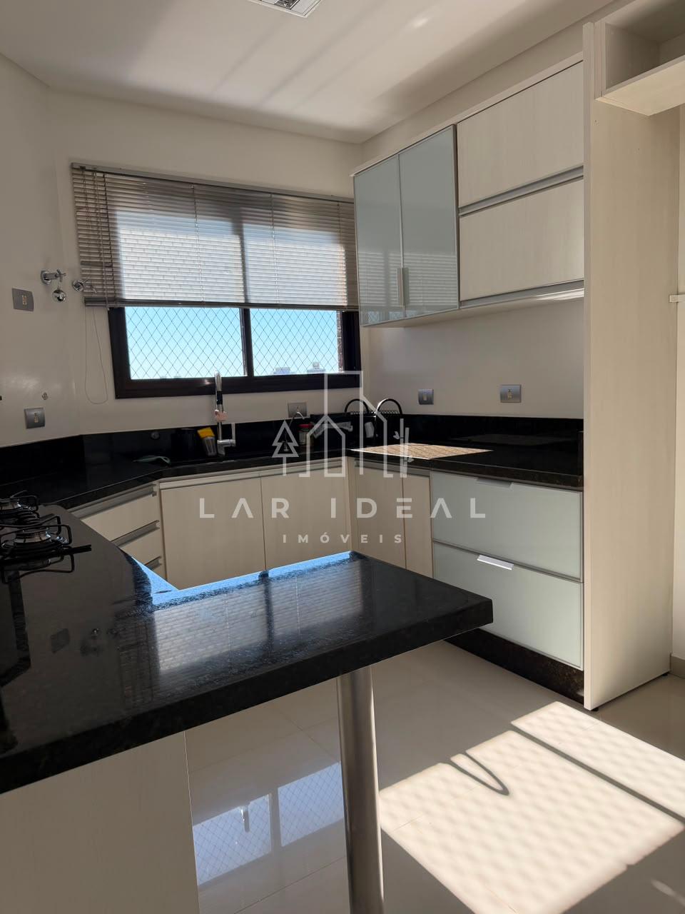 Apartamento Semimobiliado à venda no Edificio Maison Classic