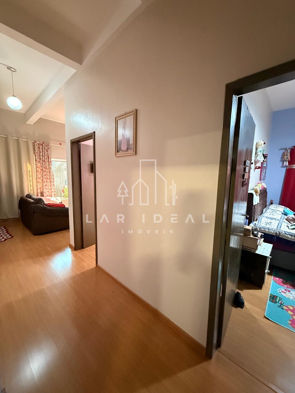 Sobrado Residencial e Comercial Semimobiliado com piscina e 5 dormitórios