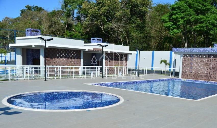 Casa térrea alto padrão com 03 suítes em condomínio ao lado da Av. das Cataratas