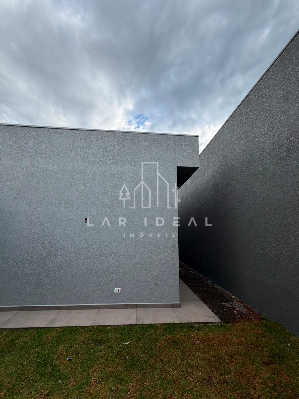 Casa com 75,11m² Pé Direito com 4,20m² com perfeito acabamento Jardim Curitiba