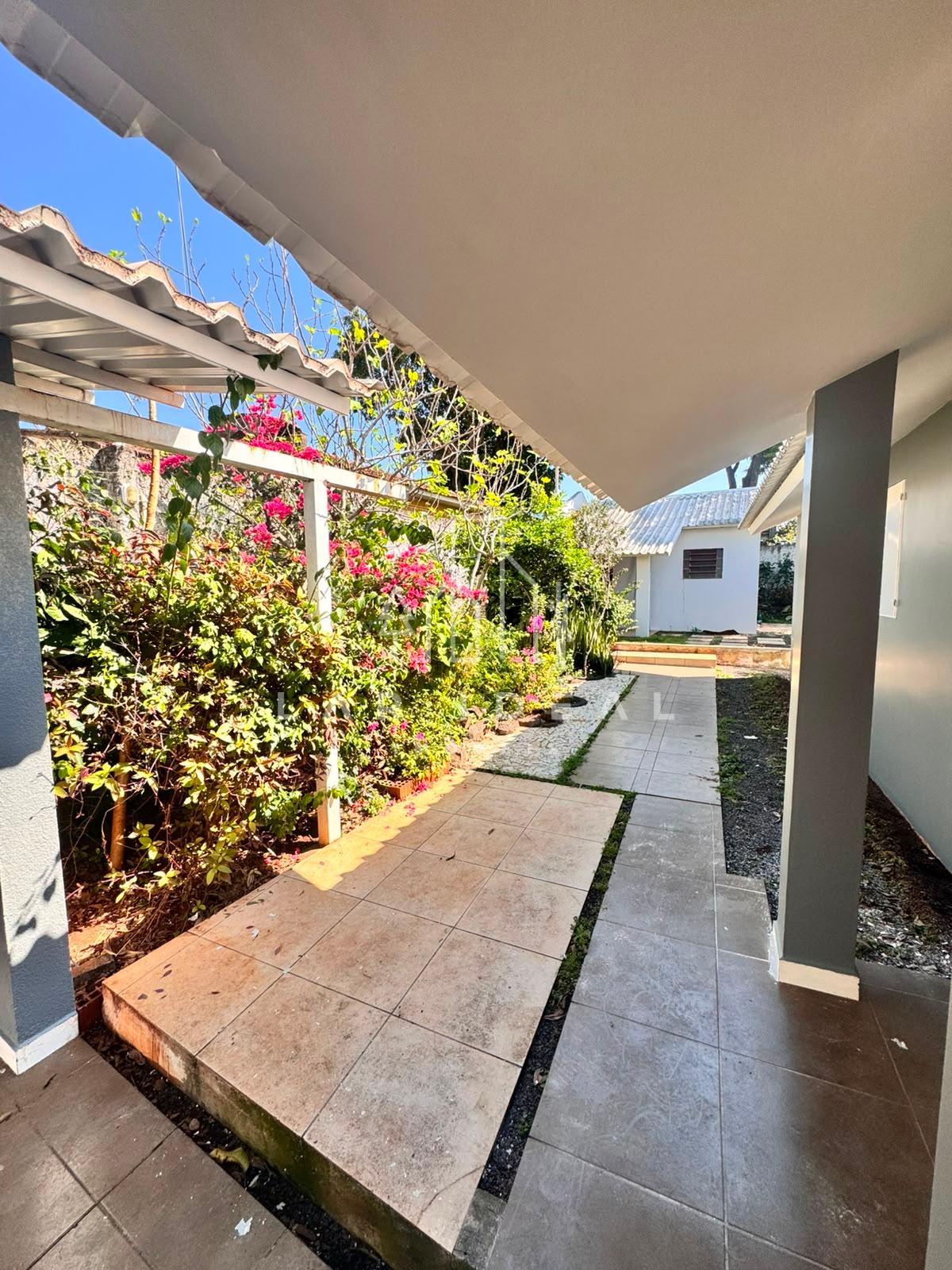 Casa espaçosa no Parque dos Estados, 4 quartos e amplo quintal!