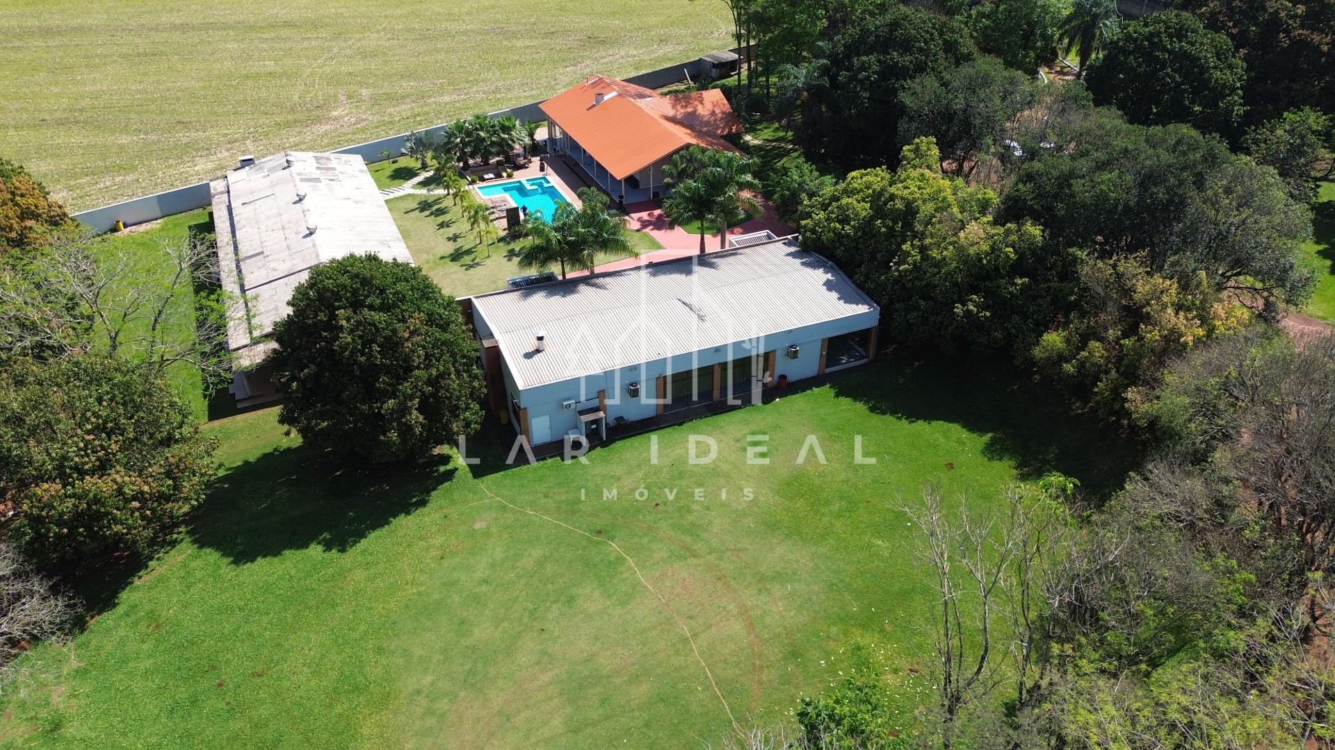 Chácara Completa a venda com 38.896 m², estrutura para eventos e hospedagem.