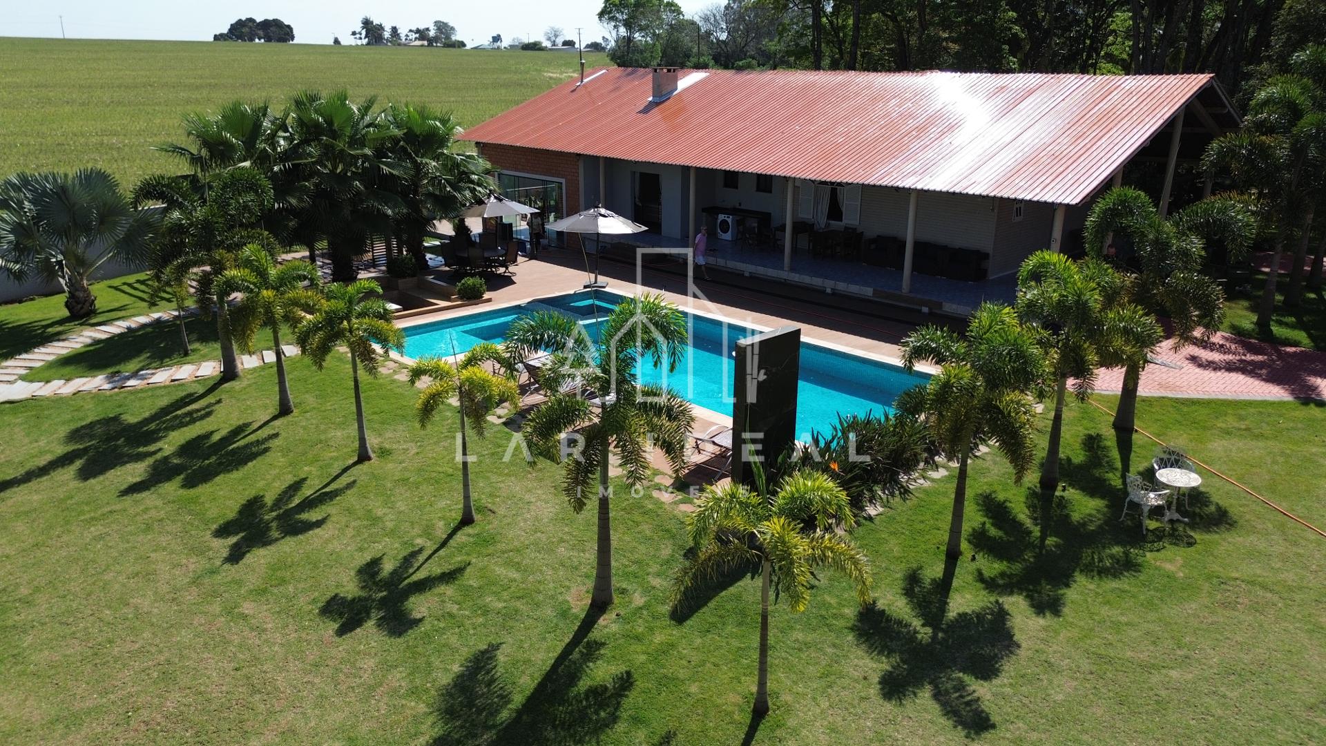 Chácara Completa a venda com 38.896 m², estrutura para eventos e hospedagem.