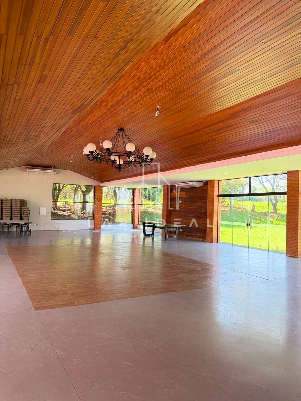 Chácara Completa a venda com 38.896 m², estrutura para eventos e hospedagem.