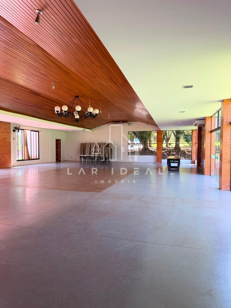 Chácara Completa a venda com 38.896 m², estrutura para eventos e hospedagem.