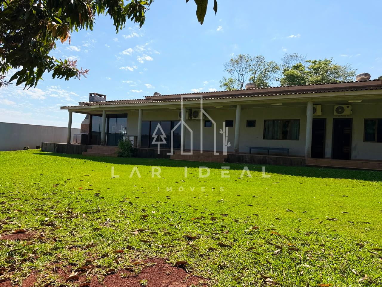Chácara Completa a venda com 38.896 m², estrutura para eventos e hospedagem.