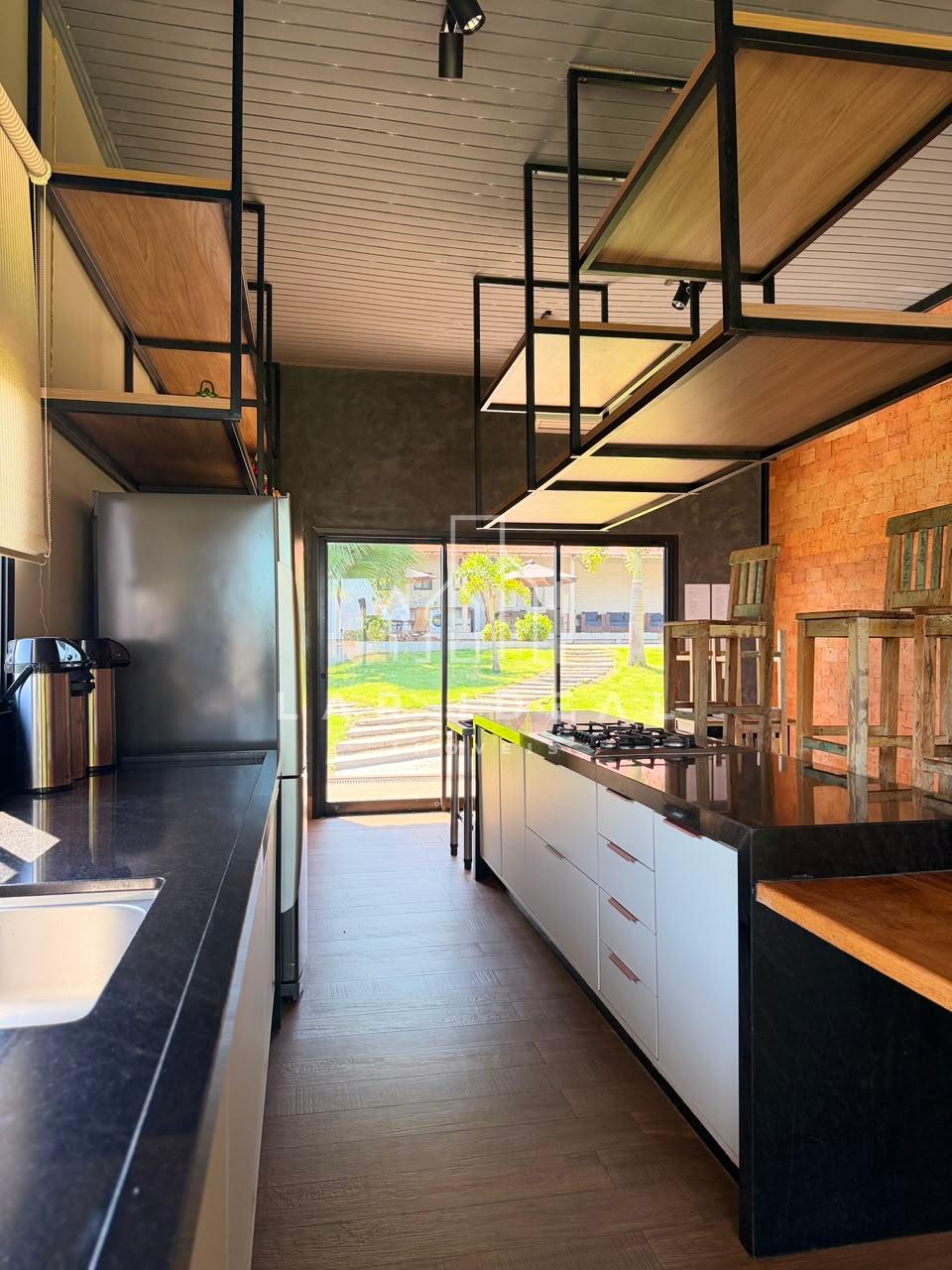 Chácara Completa a venda com 38.896 m², estrutura para eventos e hospedagem.