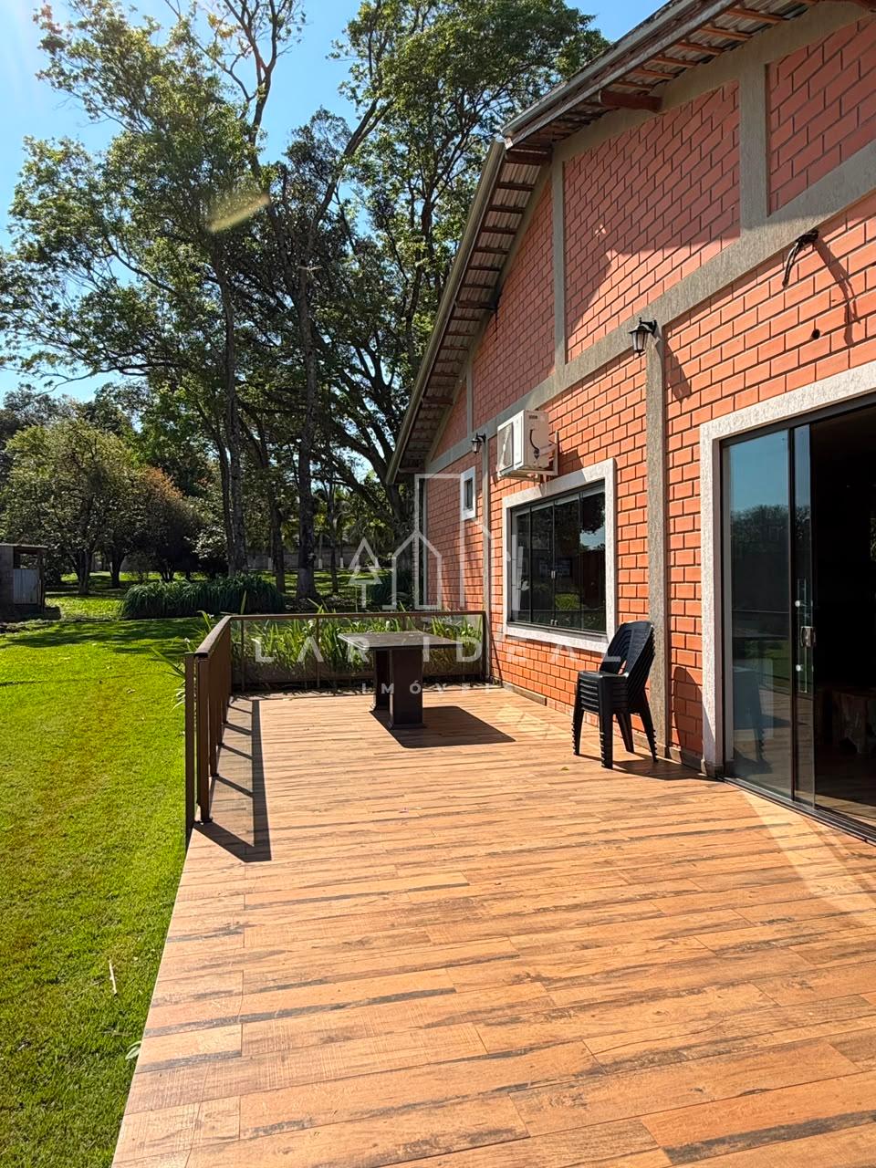 Chácara Completa a venda com 38.896 m², estrutura para eventos e hospedagem.