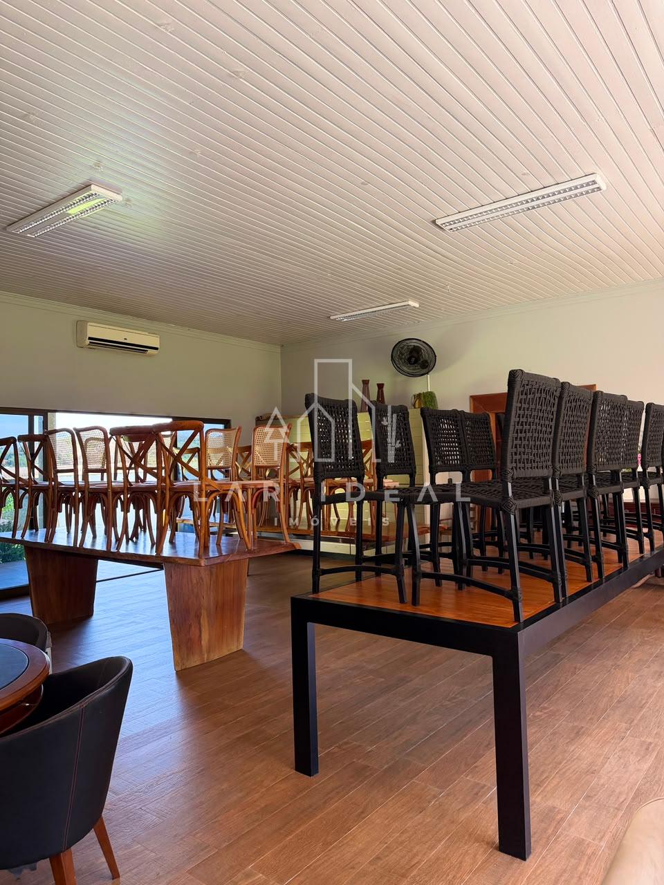 Chácara Completa a venda com 38.896 m², estrutura para eventos e hospedagem.