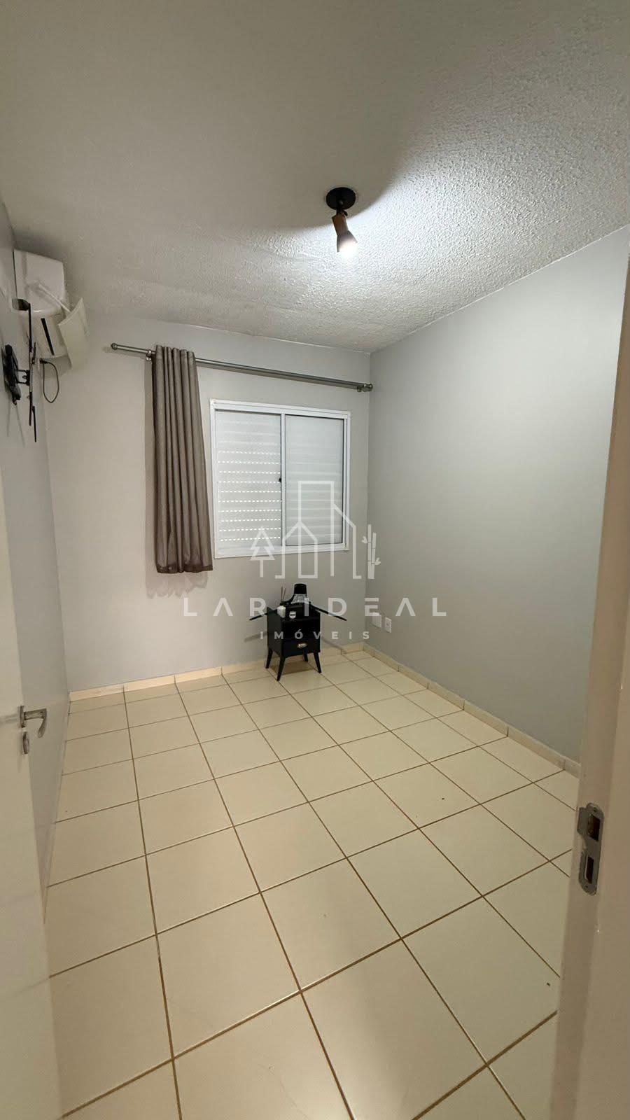Casa em condomínio fechado