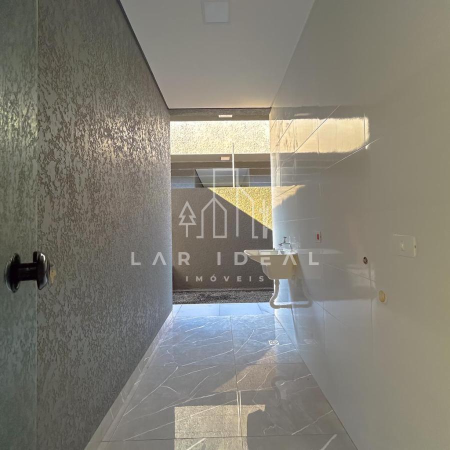 Casa com 75,11m² Pé Direito com 4,20m² com perfeito acabamento Jardim Curitiba