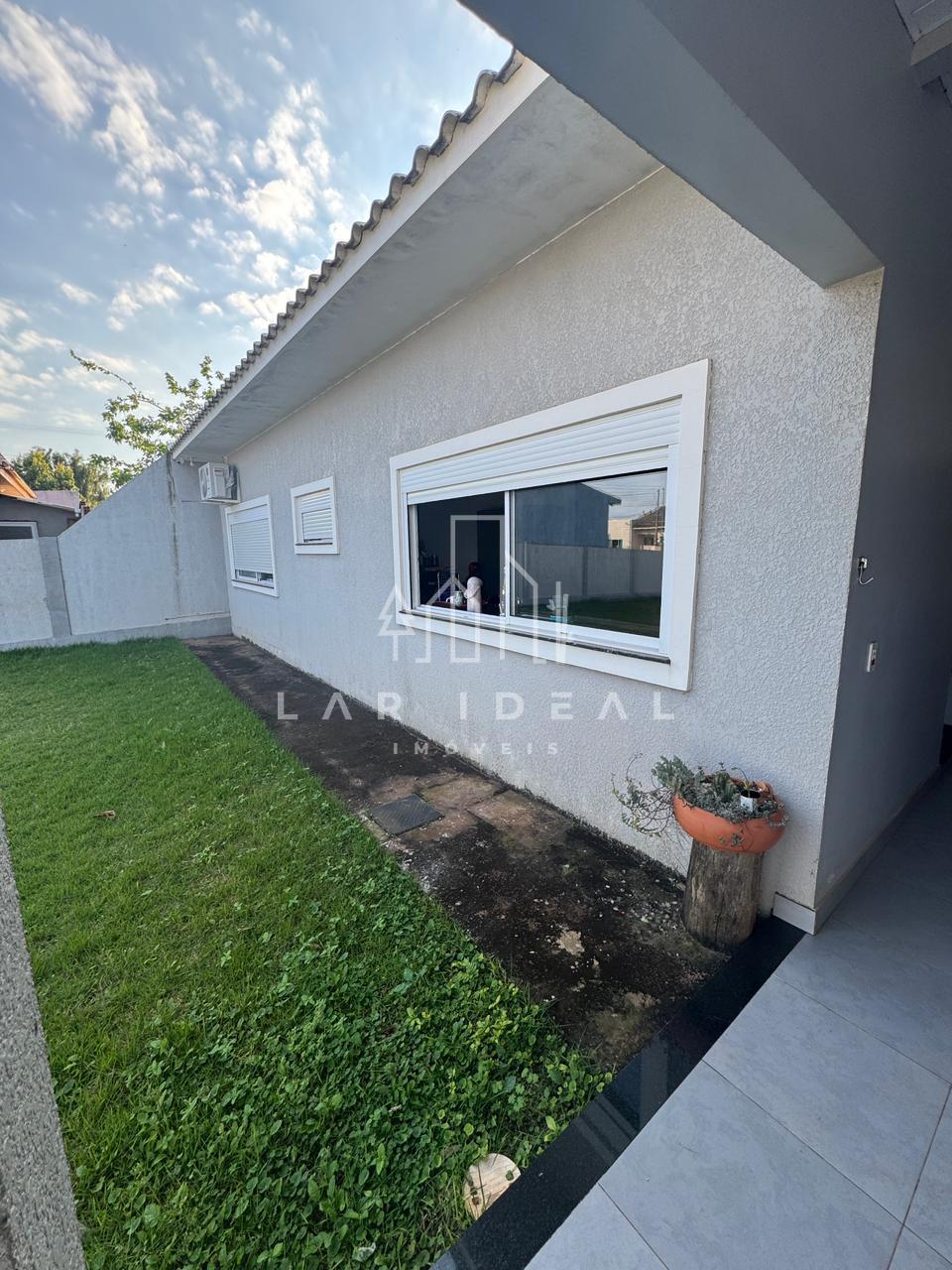 Casa em Santa Terezinha com Amplo Espaço para Ampliação e Valorização