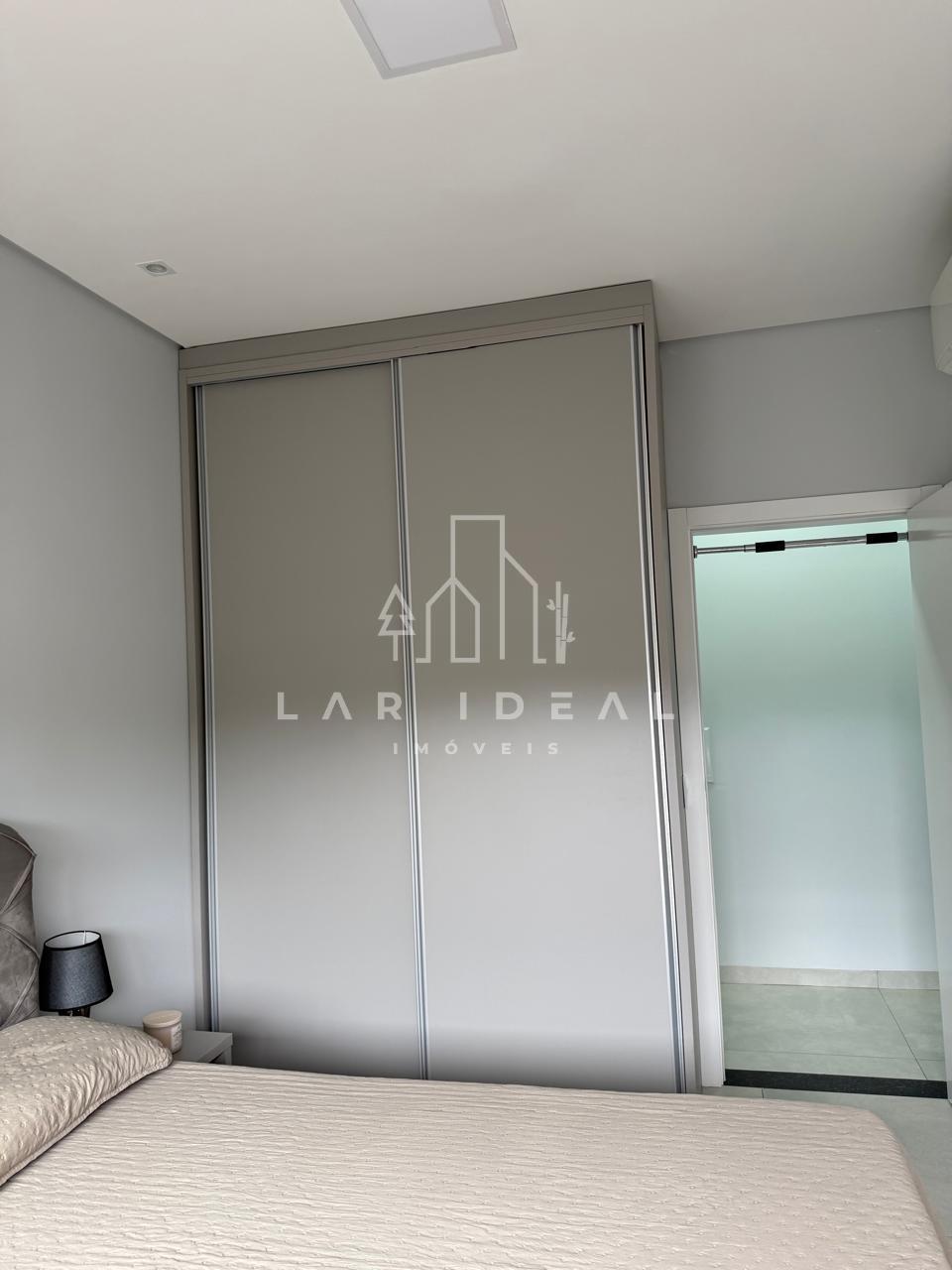 Encantadora casa com 3 dormitórios no Condomínio Asa Sul, Pronta para morar! Porteira Fechada