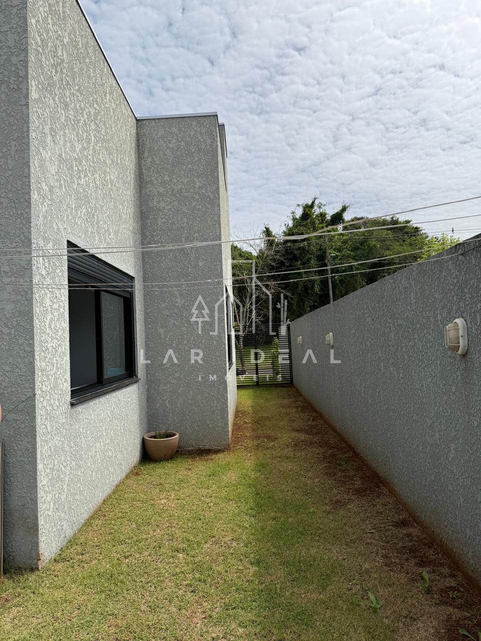 Encantadora casa com 3 dormitórios no Condomínio Asa Sul, Pronta para morar! Porteira Fechada