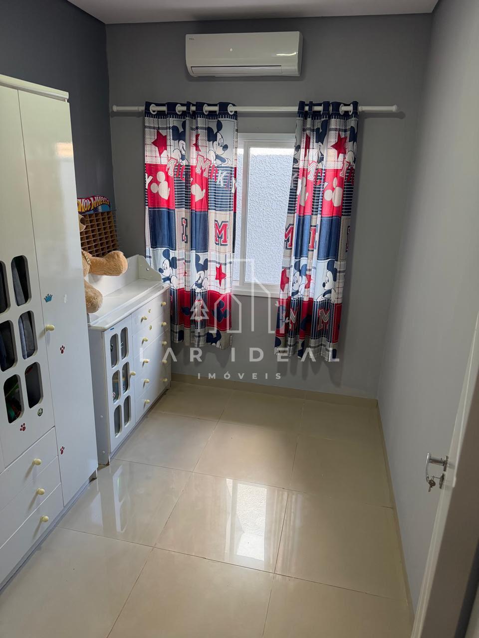 OPORTUNIDADE NA VILA A! Casa Semimobiliada, com Suíte e Localização Privilegiada!
