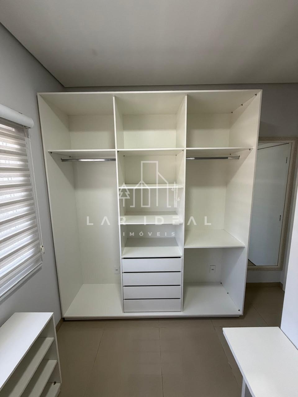 OPORTUNIDADE NA VILA A! Casa Semimobiliada, com Suíte e Localização Privilegiada!