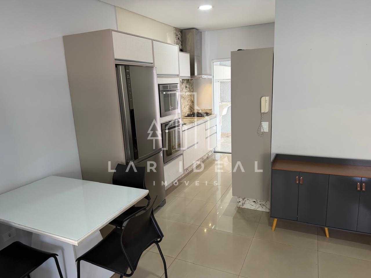 OPORTUNIDADE NA VILA A! Casa Semimobiliada, com Suíte e Localização Privilegiada!
