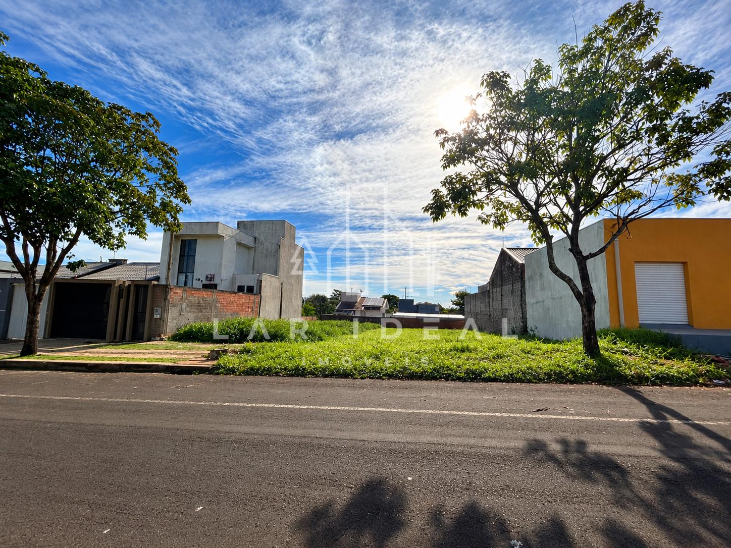 Terreno amplo e bem localizado no Jardim Nova Andradina com 360m²