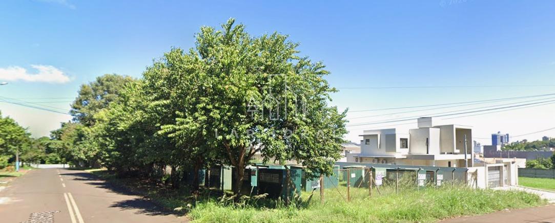 Terreno de esquina com 645m² na Vila Maracana, próx. a Justiça...