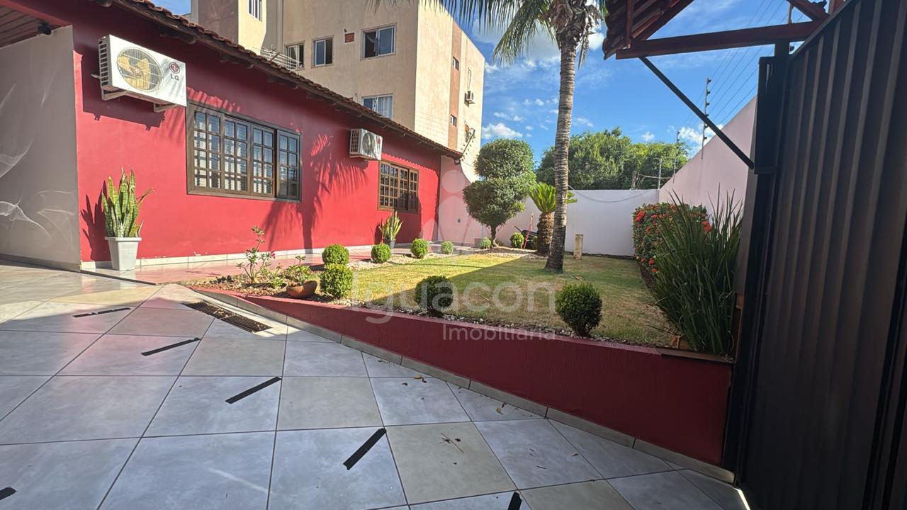 Casa com 03 Dormit?rios e 01 Su?te no bairro Jardim Panorama