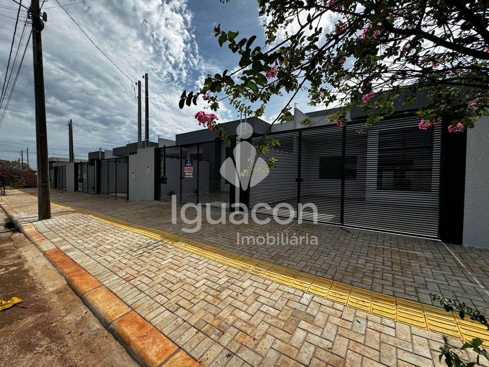 Casa com 02 Dormitórios e 02 Vagas de Garagem no Jardim das Ol...