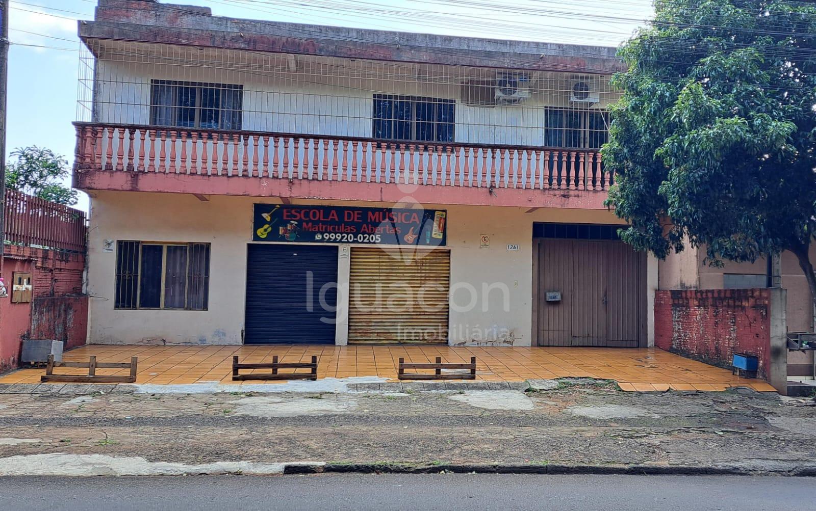 Edifício Prédio com 02 Dormitórios e Vaga de Garagem no Jardim...
