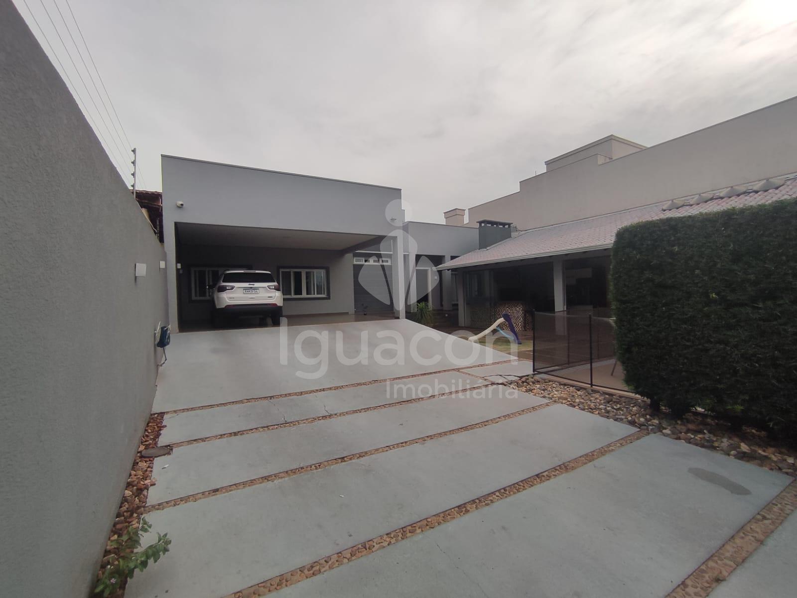 Casa com 04 Dormit?rios sendo 01 Su?te com Closet no Jardim Pe...