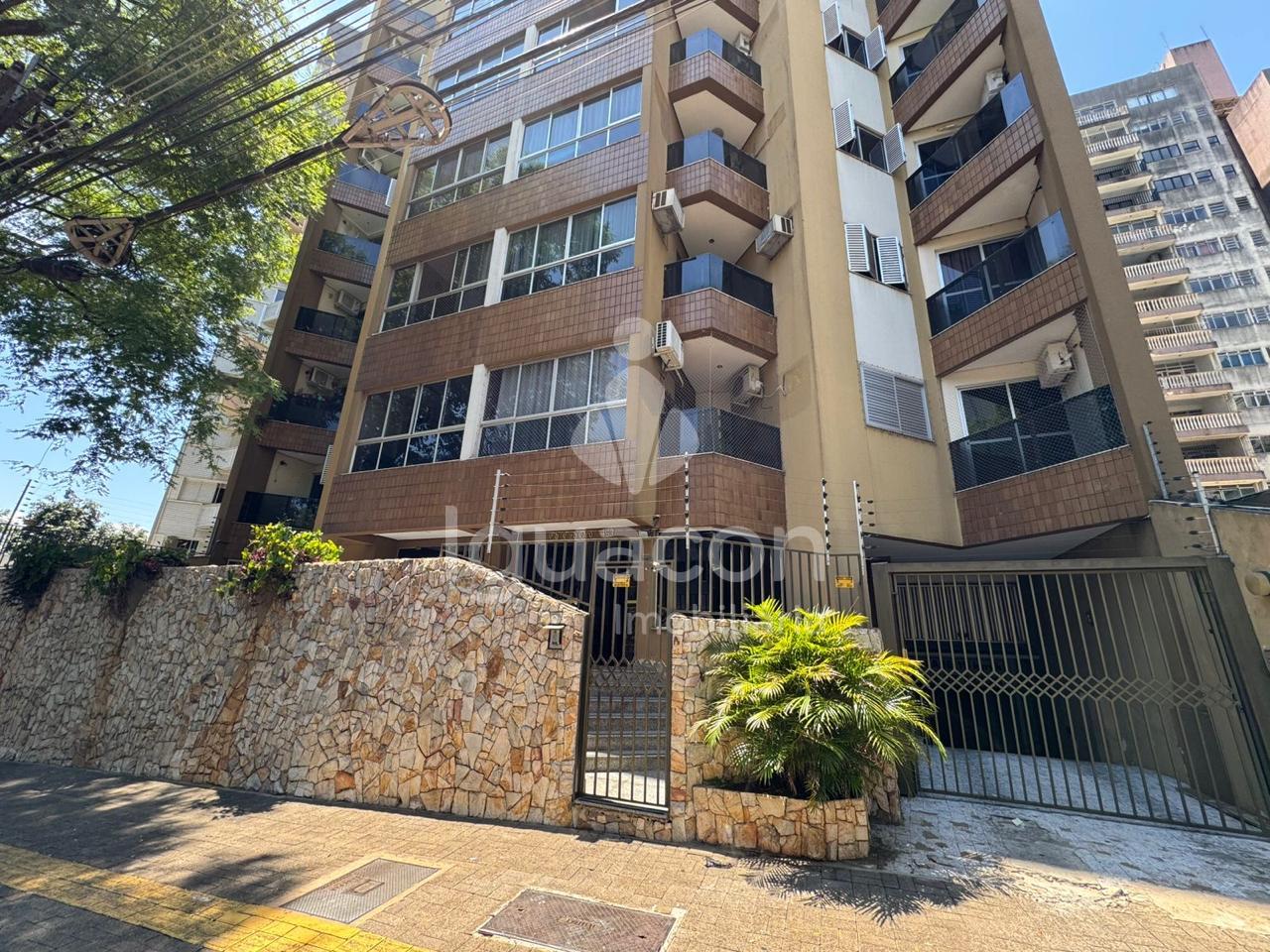 Apartamento com 02 Dormitórios sendo 01 Suíte com Closet no Ed...
