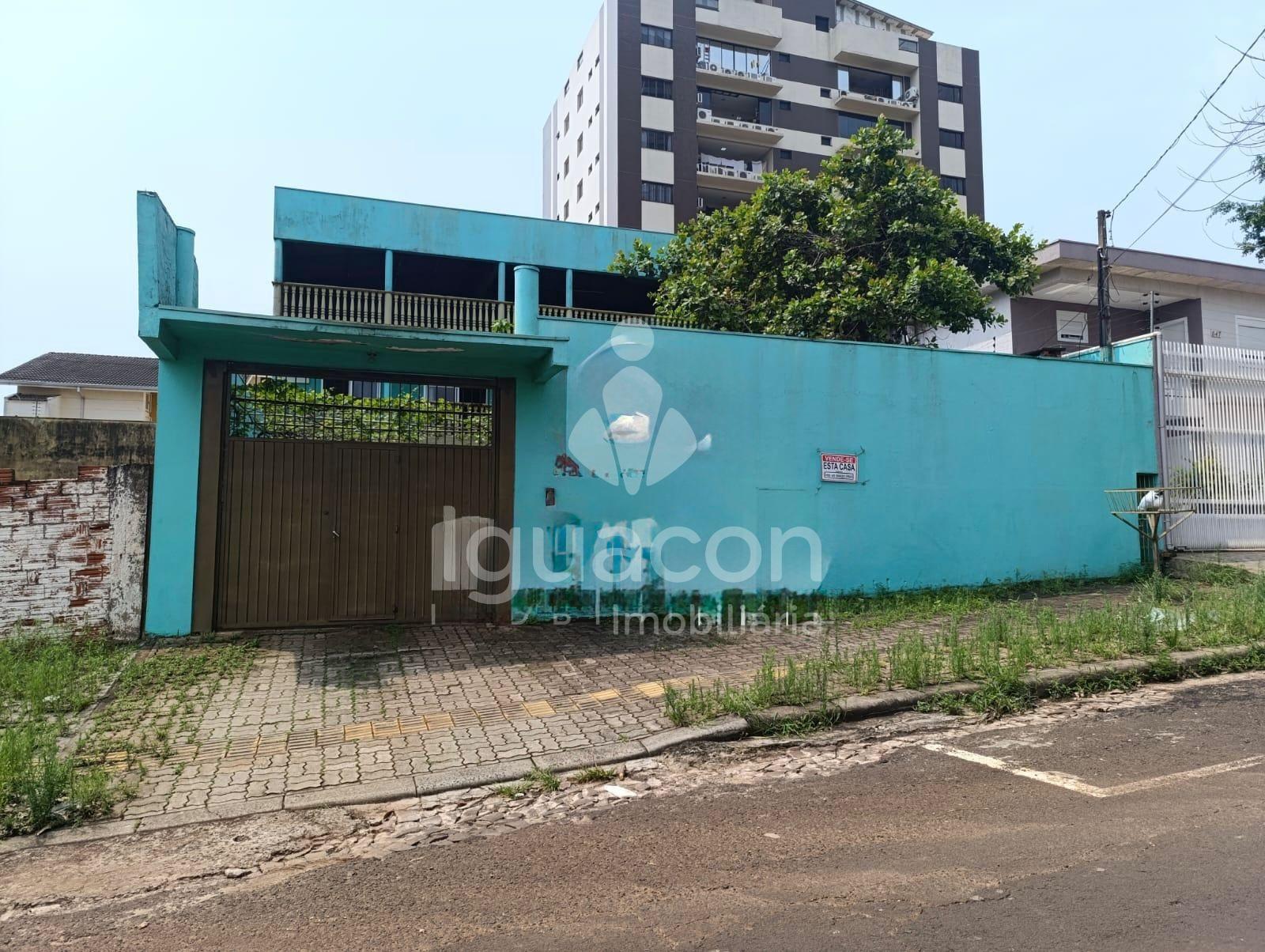 Sobrado com 03 Dormit?rio e 03 Su?tes no Parque Monjolo