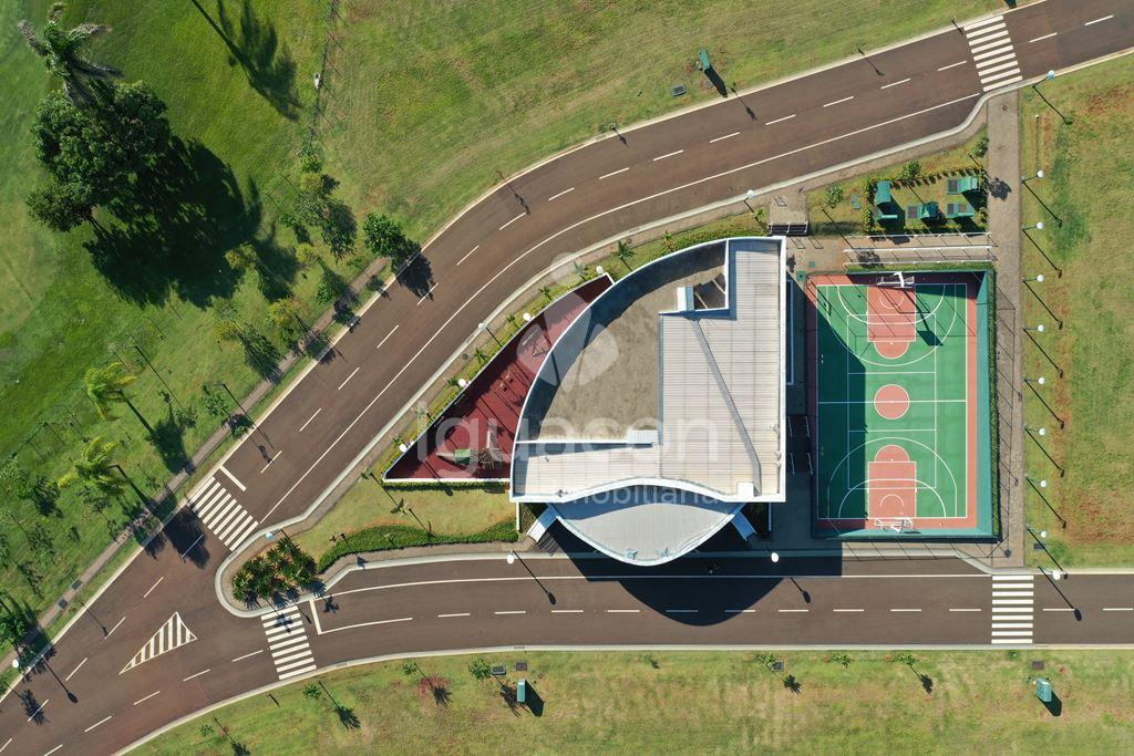 Terreno de 1.048,61m  á venda no Condominio Horizontal Village Golf Iguassu