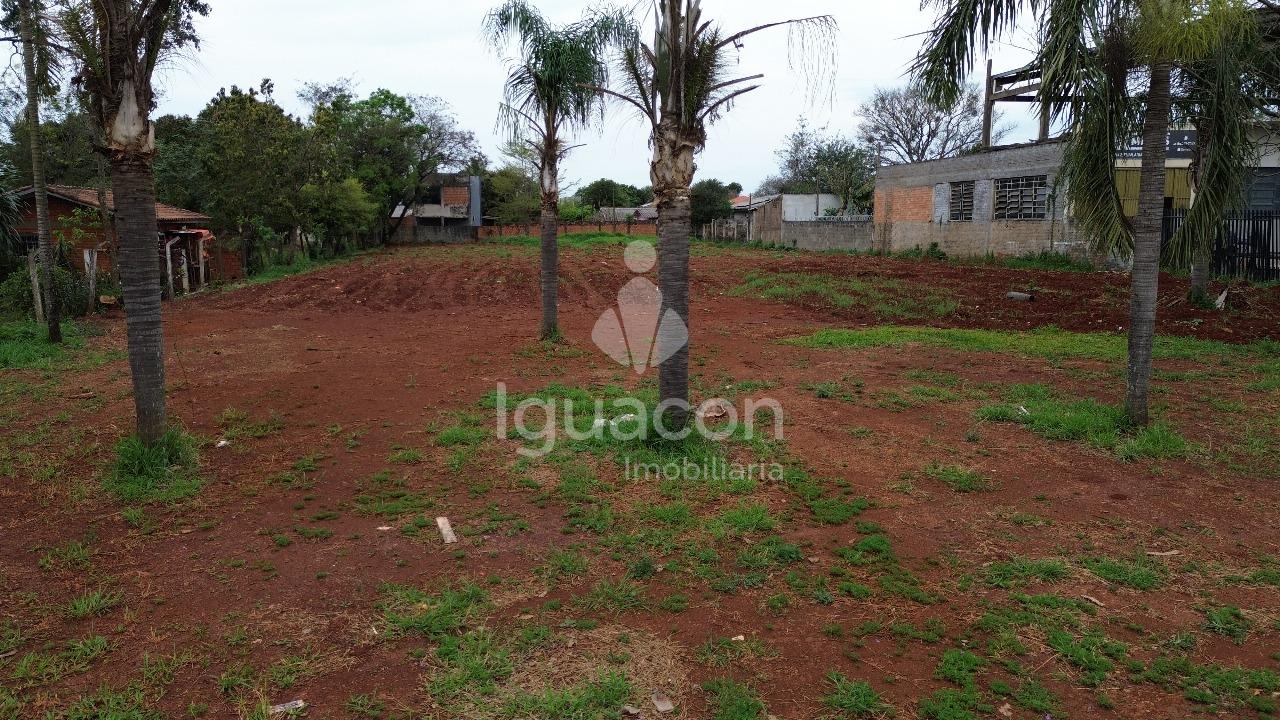 Terreno de 3024m  na Avenida Pôr do Sol ao lado da Praça da Biblia