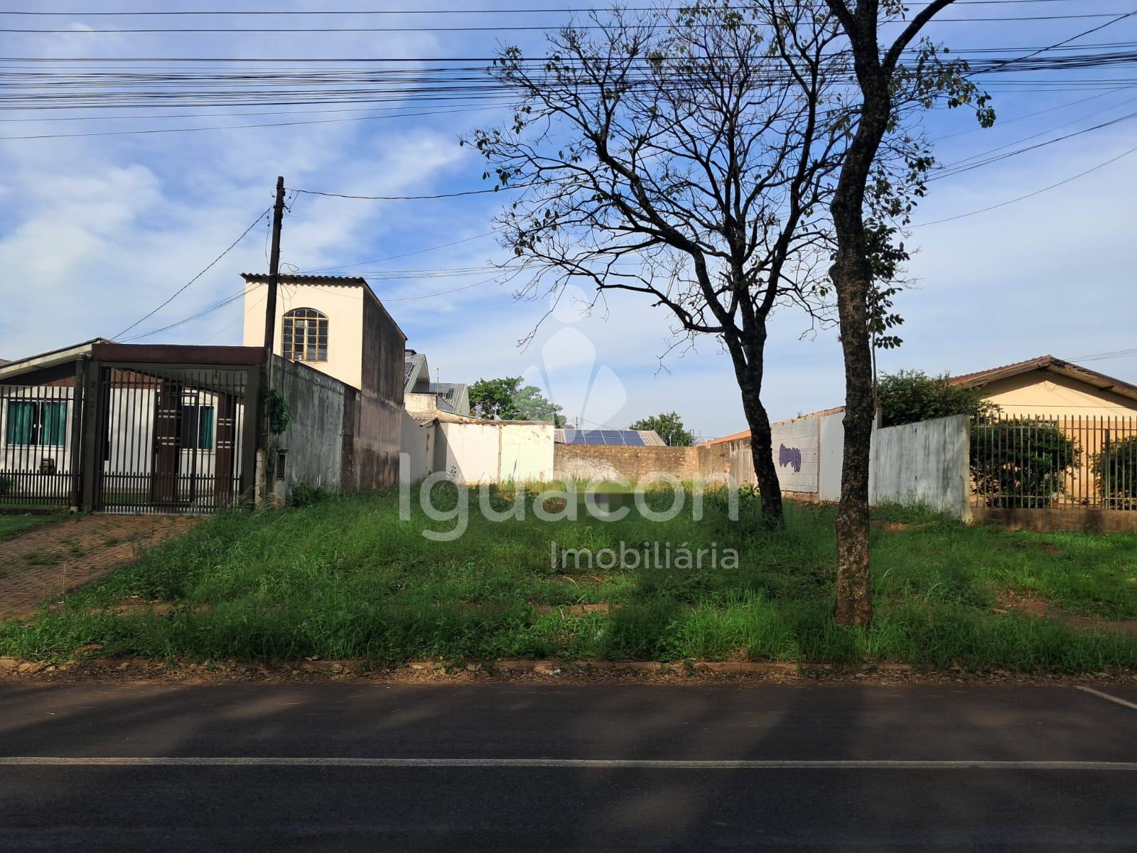 Terreno de 300m  á venda no Conjunto Libra em Foz do Iguaçu - PR