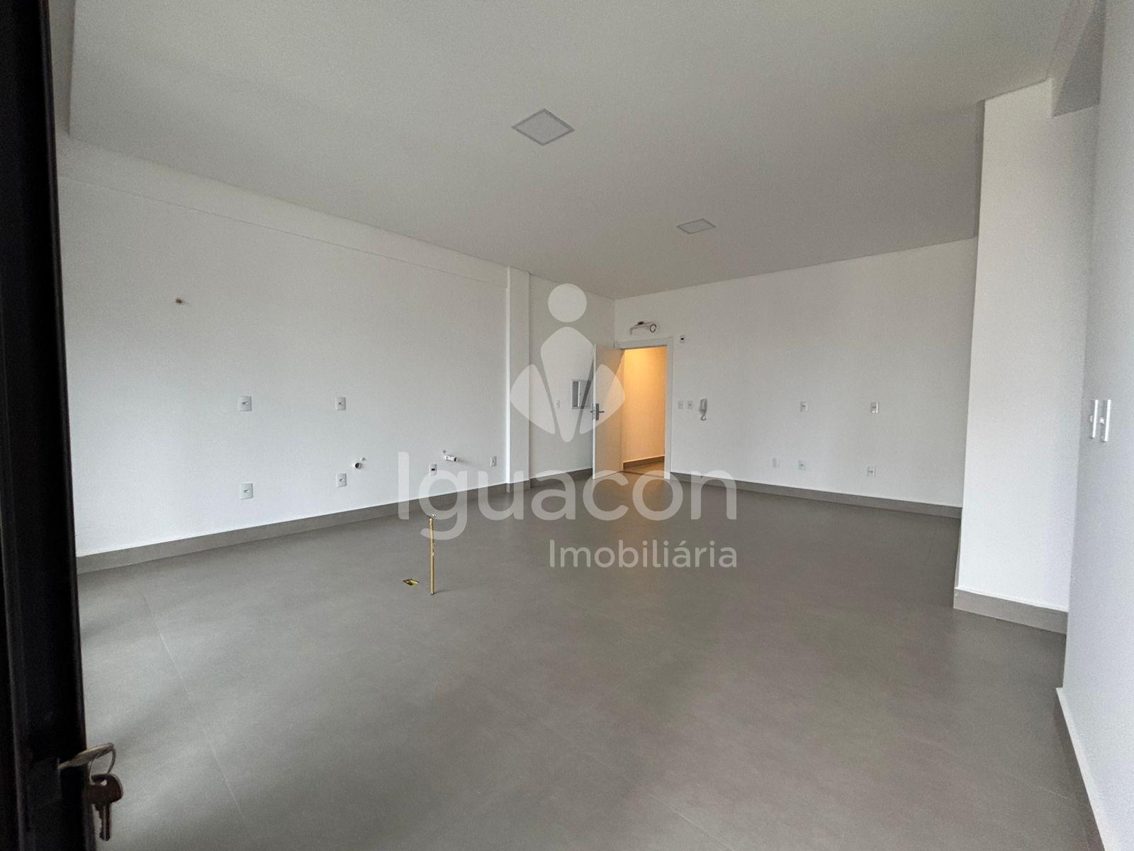 Apartamentos com 01 Dormit?rio e 01 Vaga de garagem no Edif?ci...