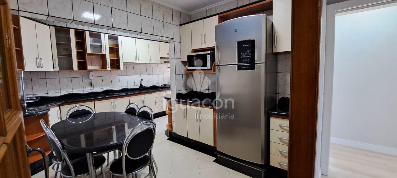 Apartamento com 04 Dormitórios no Residencial Signor no Centro da Cidade