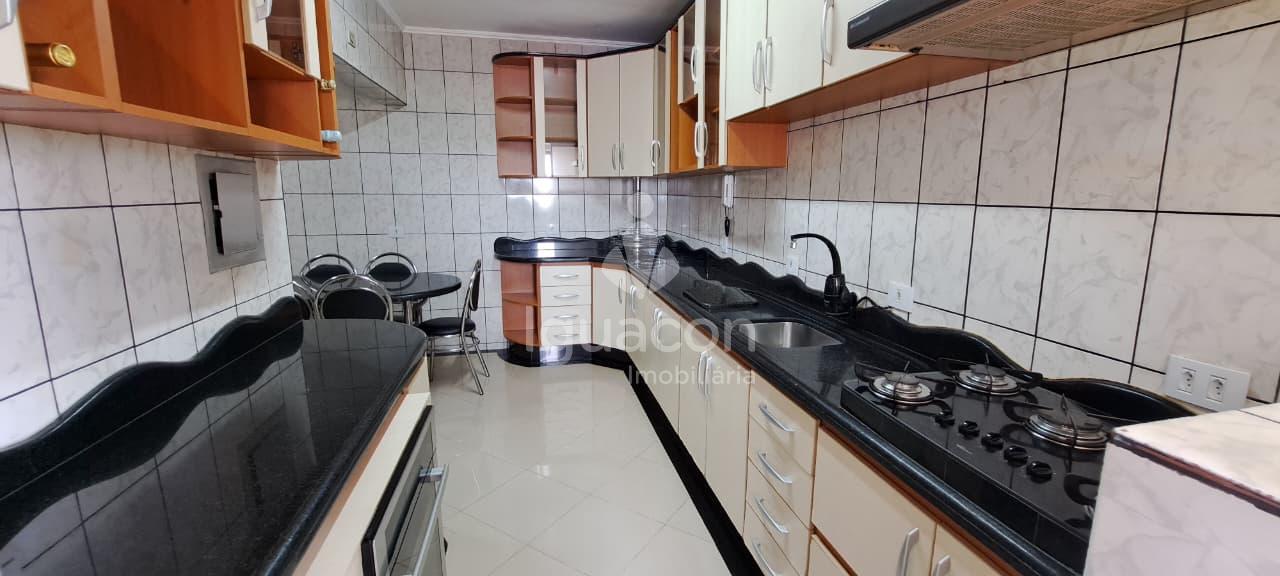 Apartamento com 04 Dormitórios no Residencial Signor no Centro da Cidade