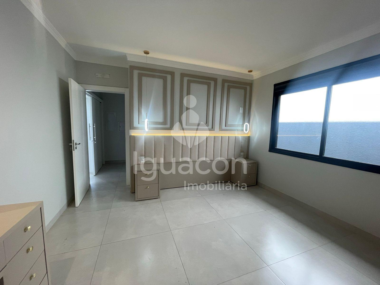 Casa com 03 Dormit?rios sendo 01 Suite e Closet no Condominio ...