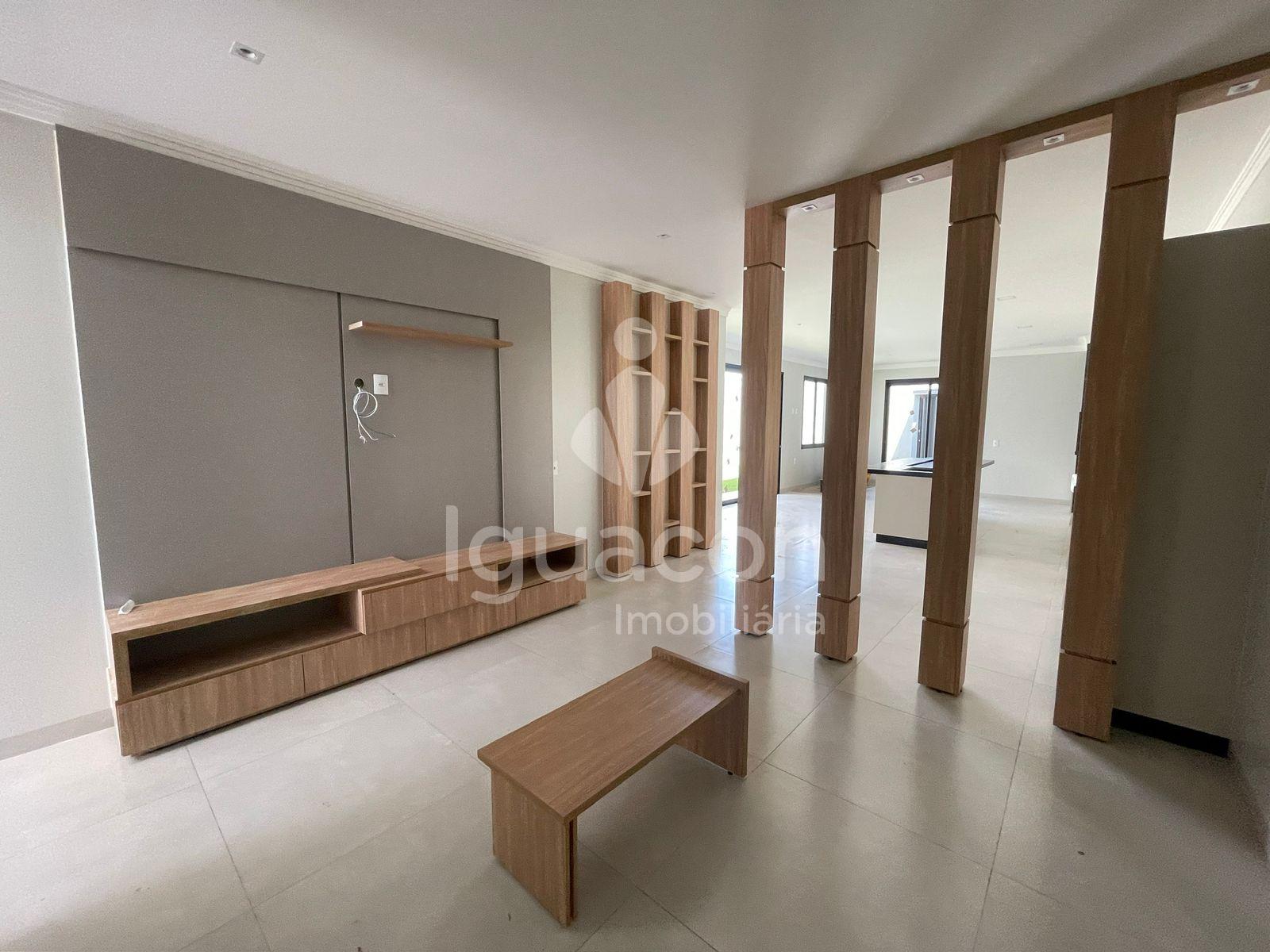 Casa com 03 Dormit?rios sendo 01 Suite e Closet no Condominio ...