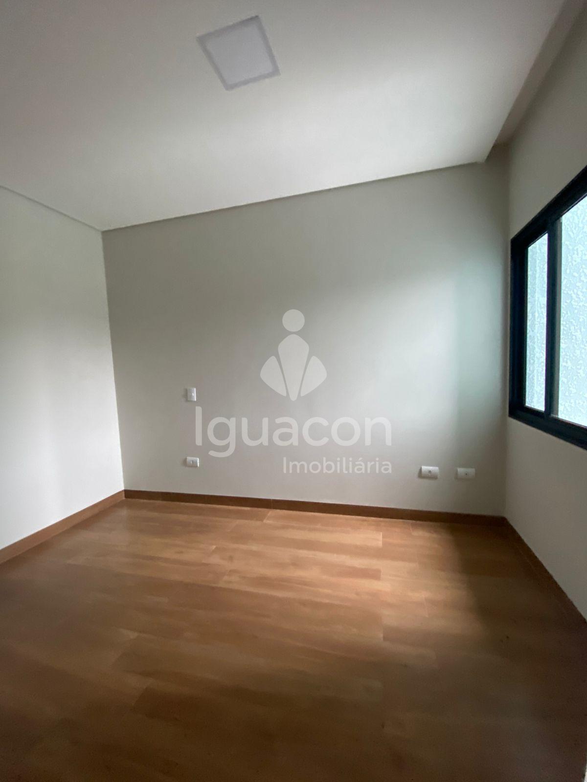 Sobrado com 03 Dórmitorios sendo 01 Suite no Jardim Amazonas