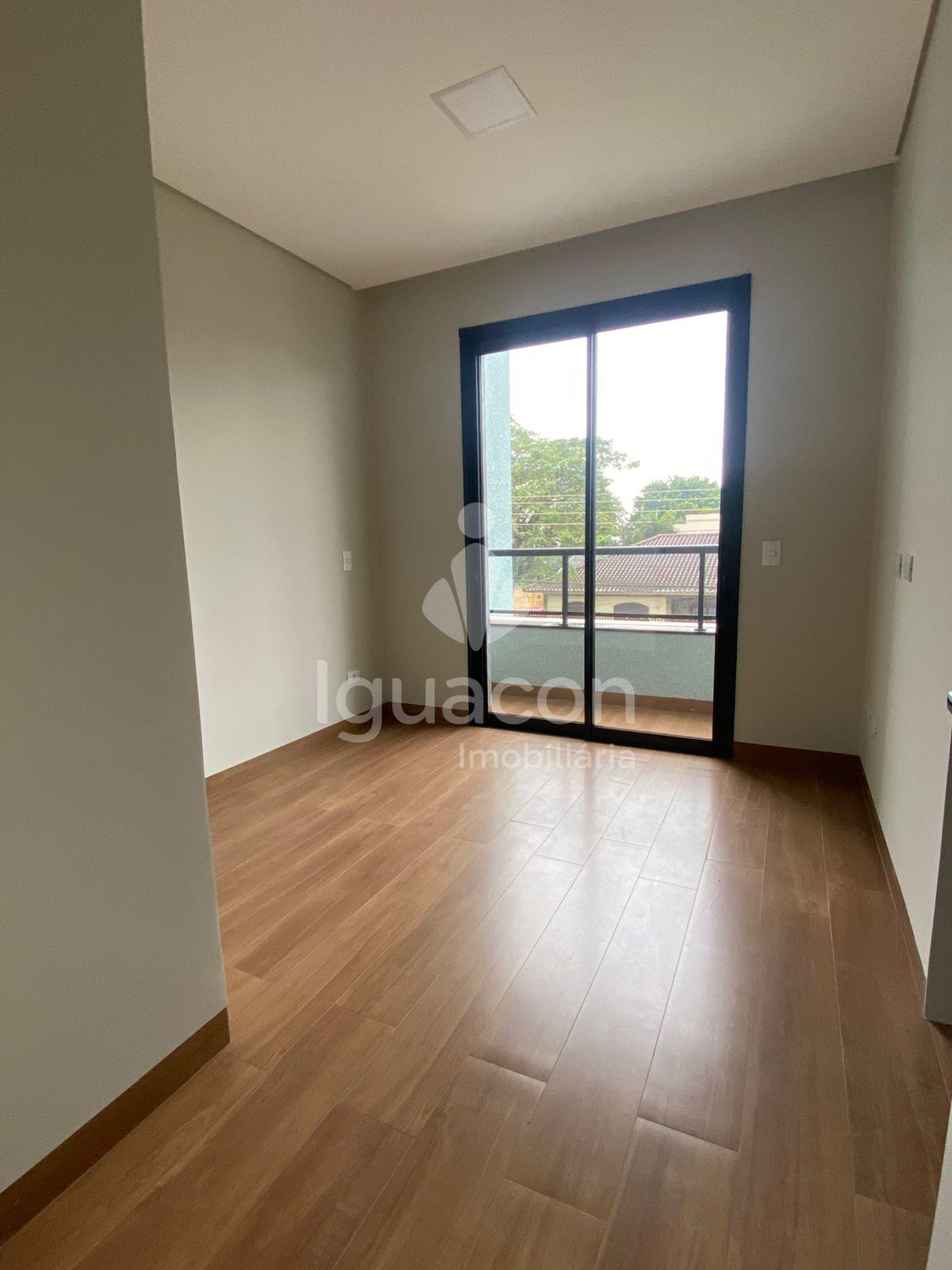 Sobrado com 03 Dórmitorios sendo 01 Suite no Jardim Amazonas