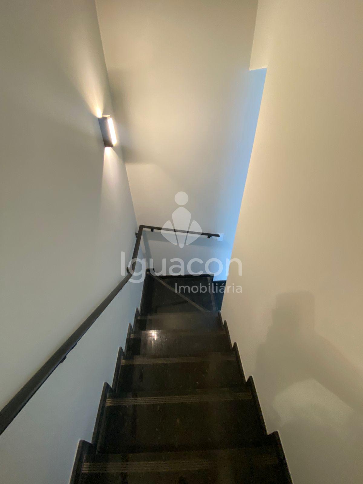 Sobrado com 03 Dórmitorios sendo 01 Suite no Jardim Amazonas