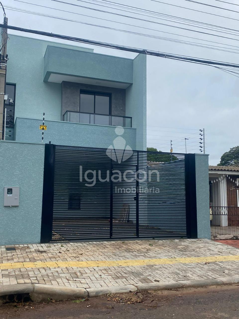 Sobrado com 03 Dórmitorios sendo 01 Suite no Jardim Amazonas