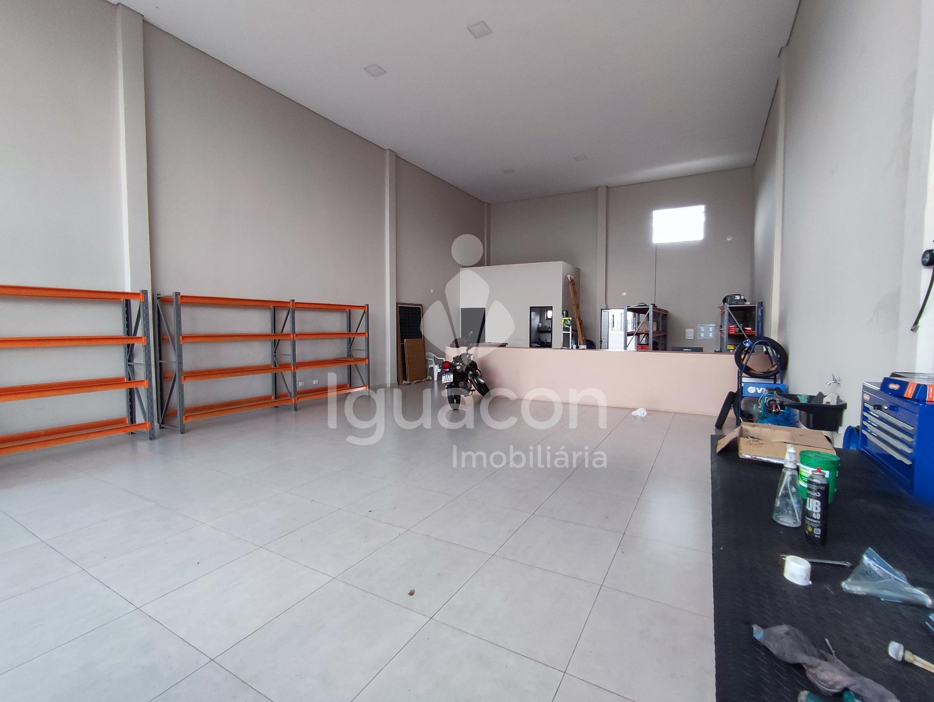 Sala comercial com 134 m  na marginal da BR277 - Foz do Iguaçu PR