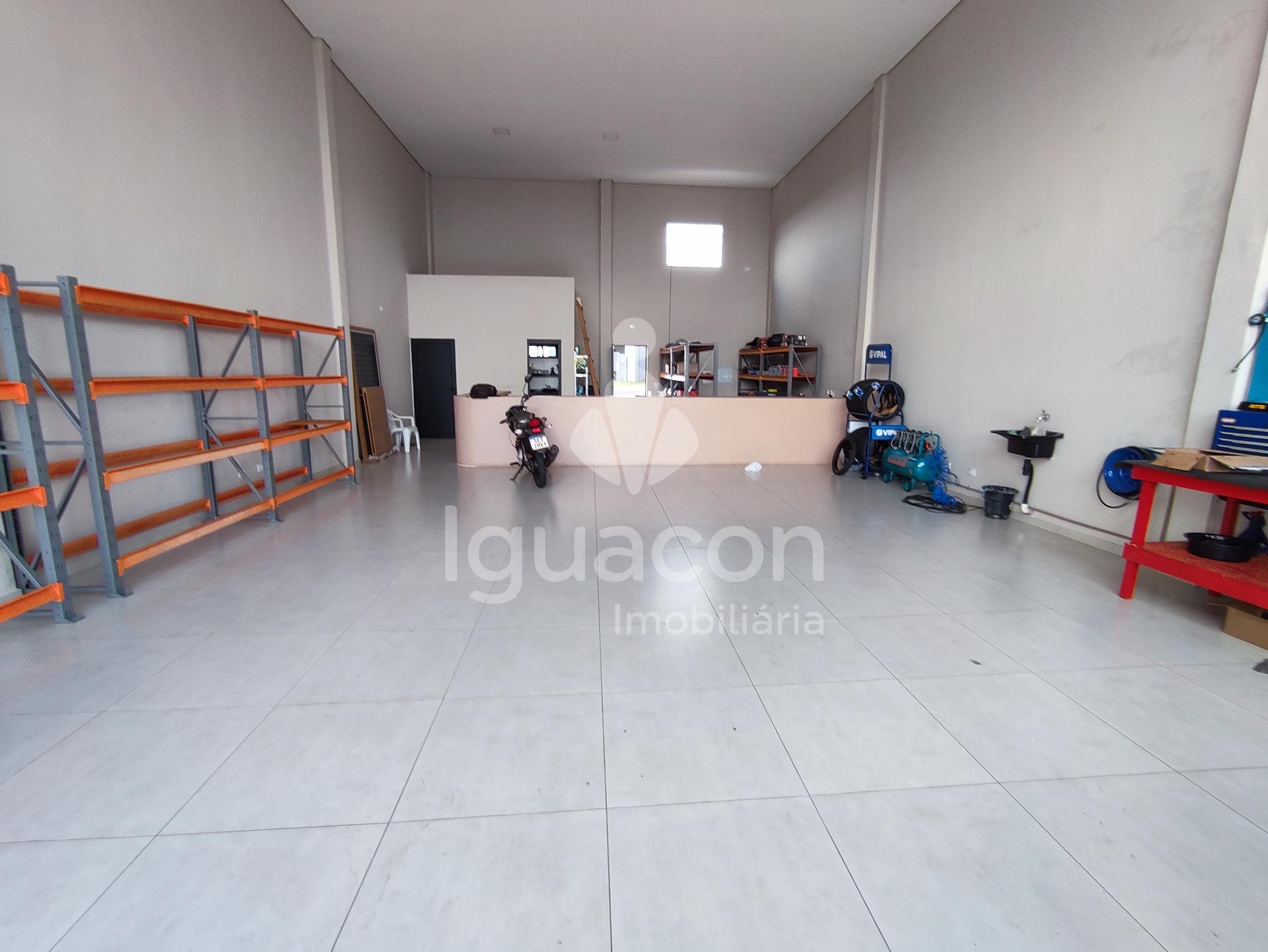 Sala comercial com 134 m  na marginal da BR277 - Foz do Iguaçu PR