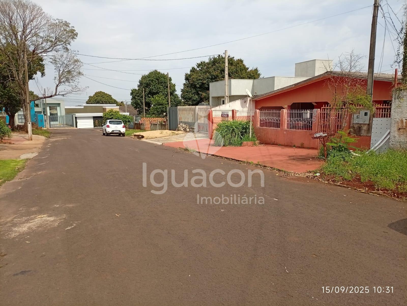 Casa com 03 Dormitorios no Morumbi III em Foz do Iguaçu PR