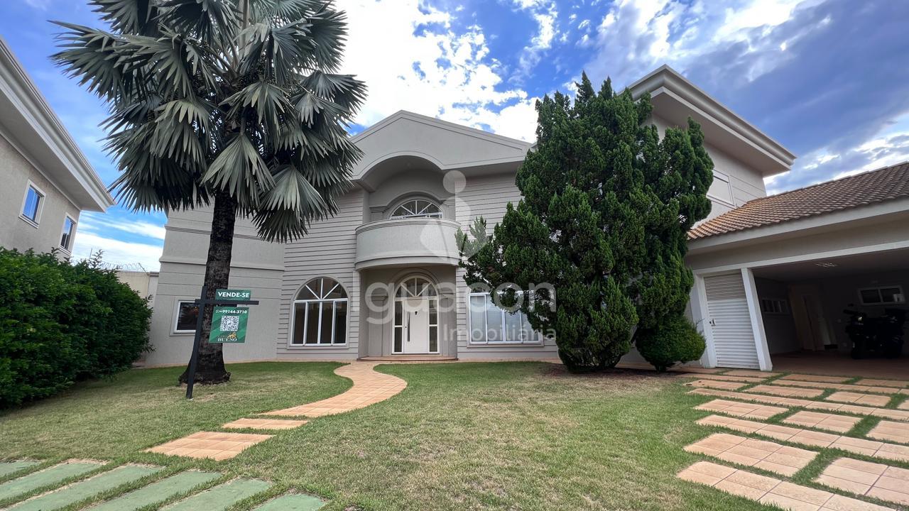 Sobrado com 05 Dormit?rios sendo 03 Suites com Closet Semi-mob...