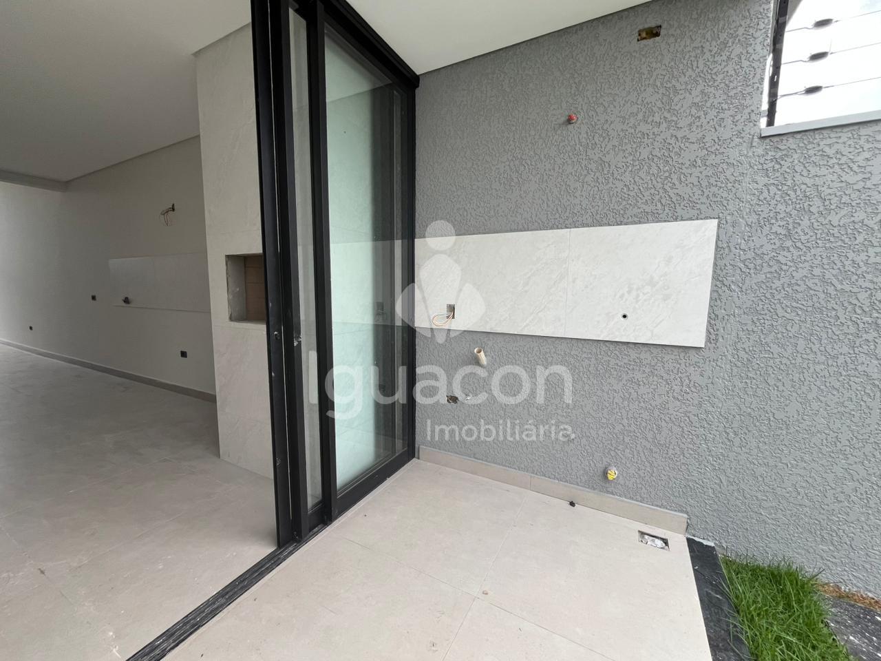 Casa com 03 Dormit?rios sendo 01 Su?te no Jardim Verdes Pampas