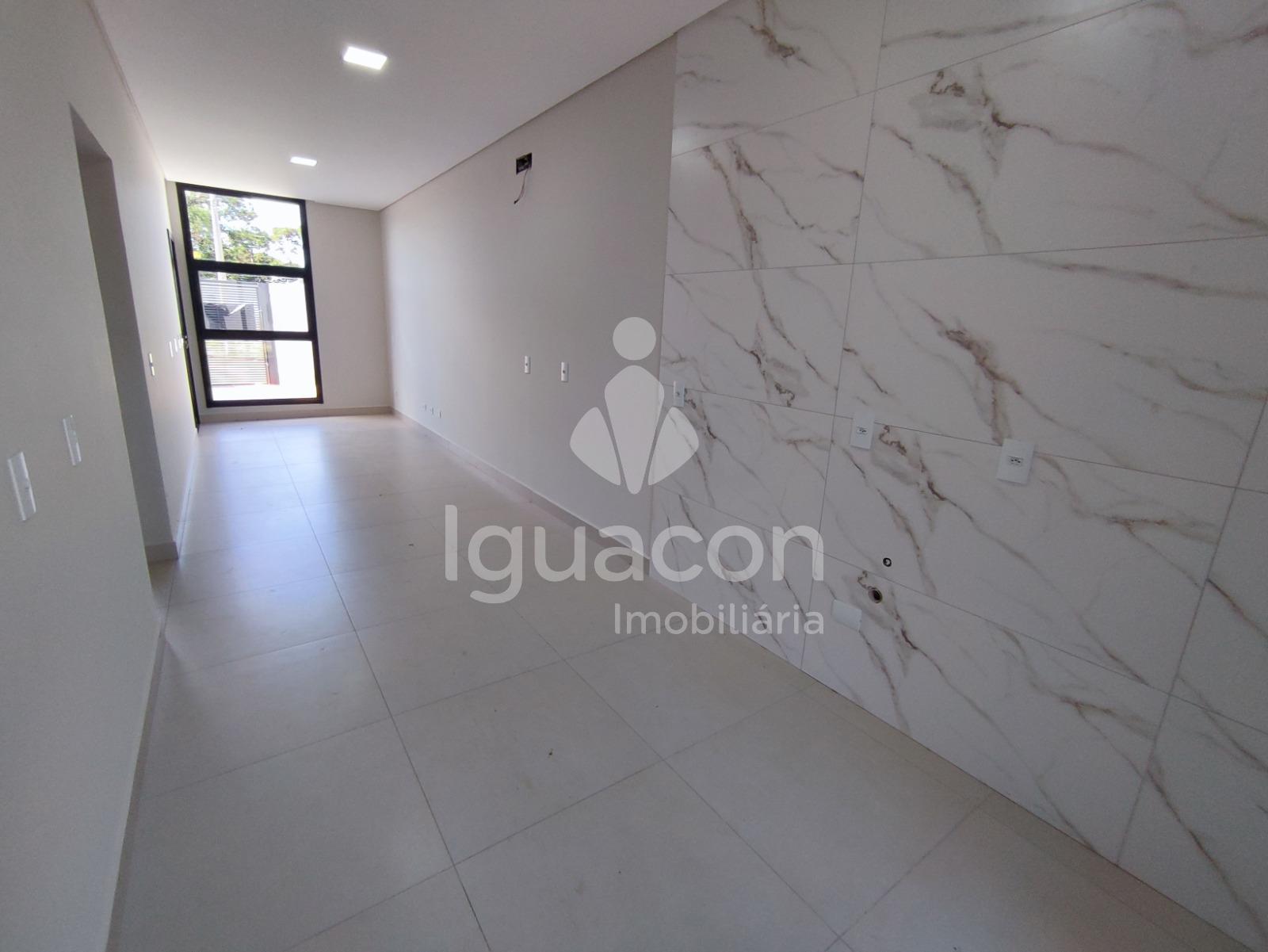 Casa com 02 Dormitórios sendo 01 Suíte no Loteamento Irio Holler