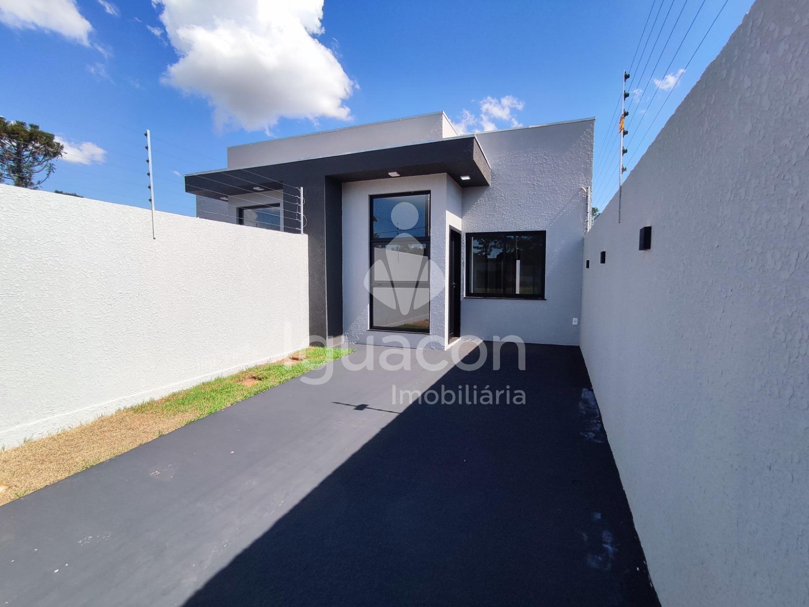 Casa com 02 Dormitórios sendo 01 Suíte no Loteamento Irio Holler