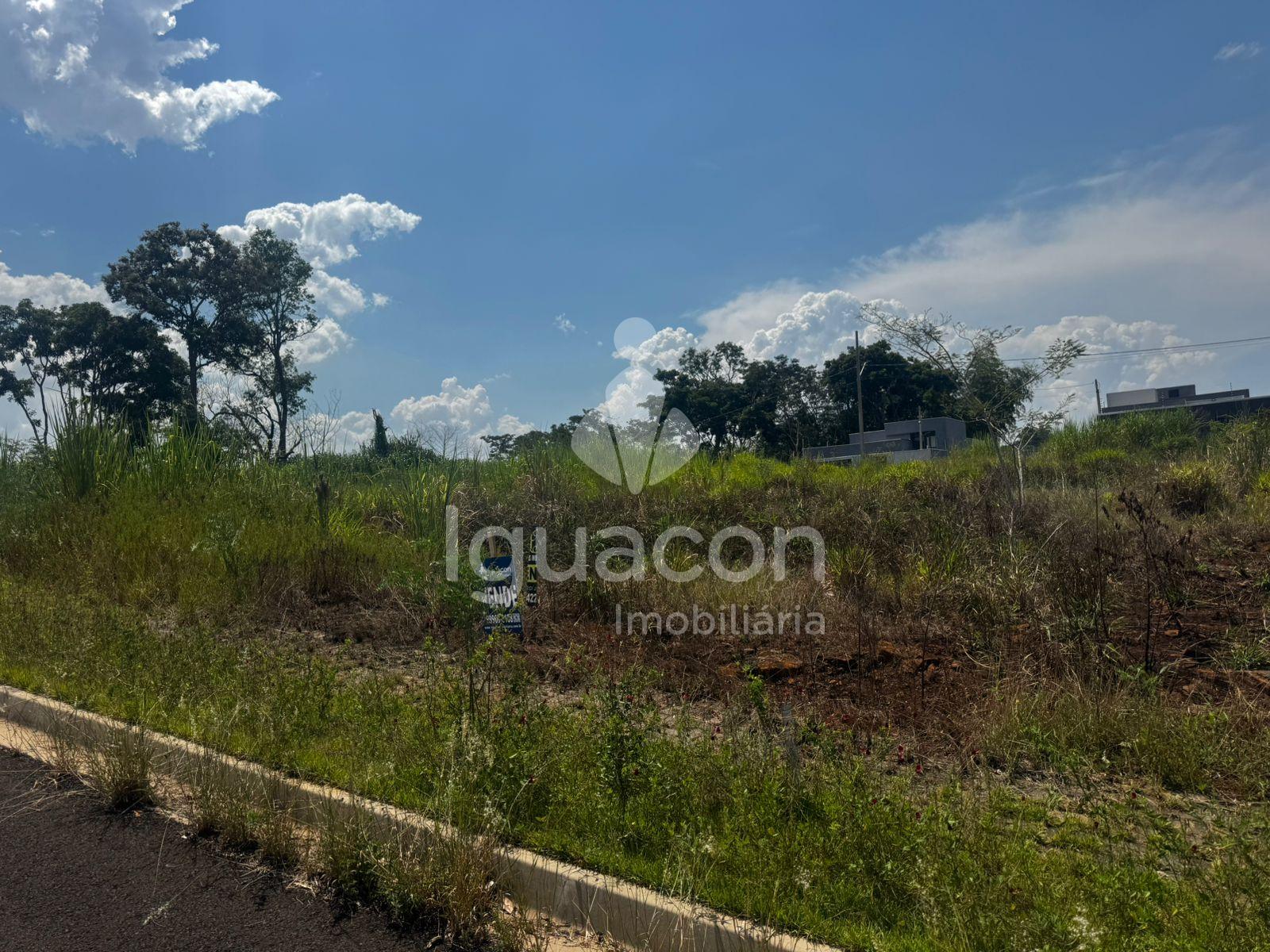 Terreno de 200m  ? venda no Loteamento Ecoville I pr?ximo Aven...